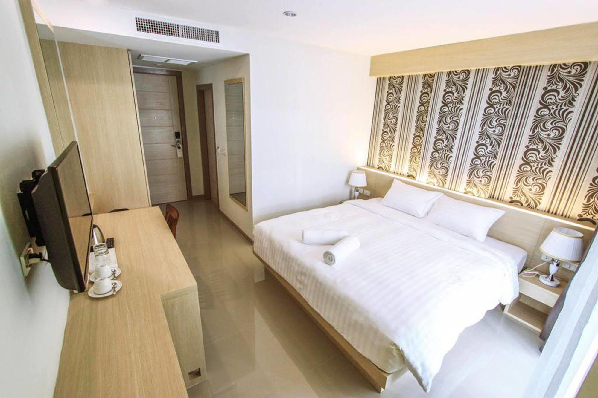 Ocean And Ole Patong Hotel Exteriér fotografie