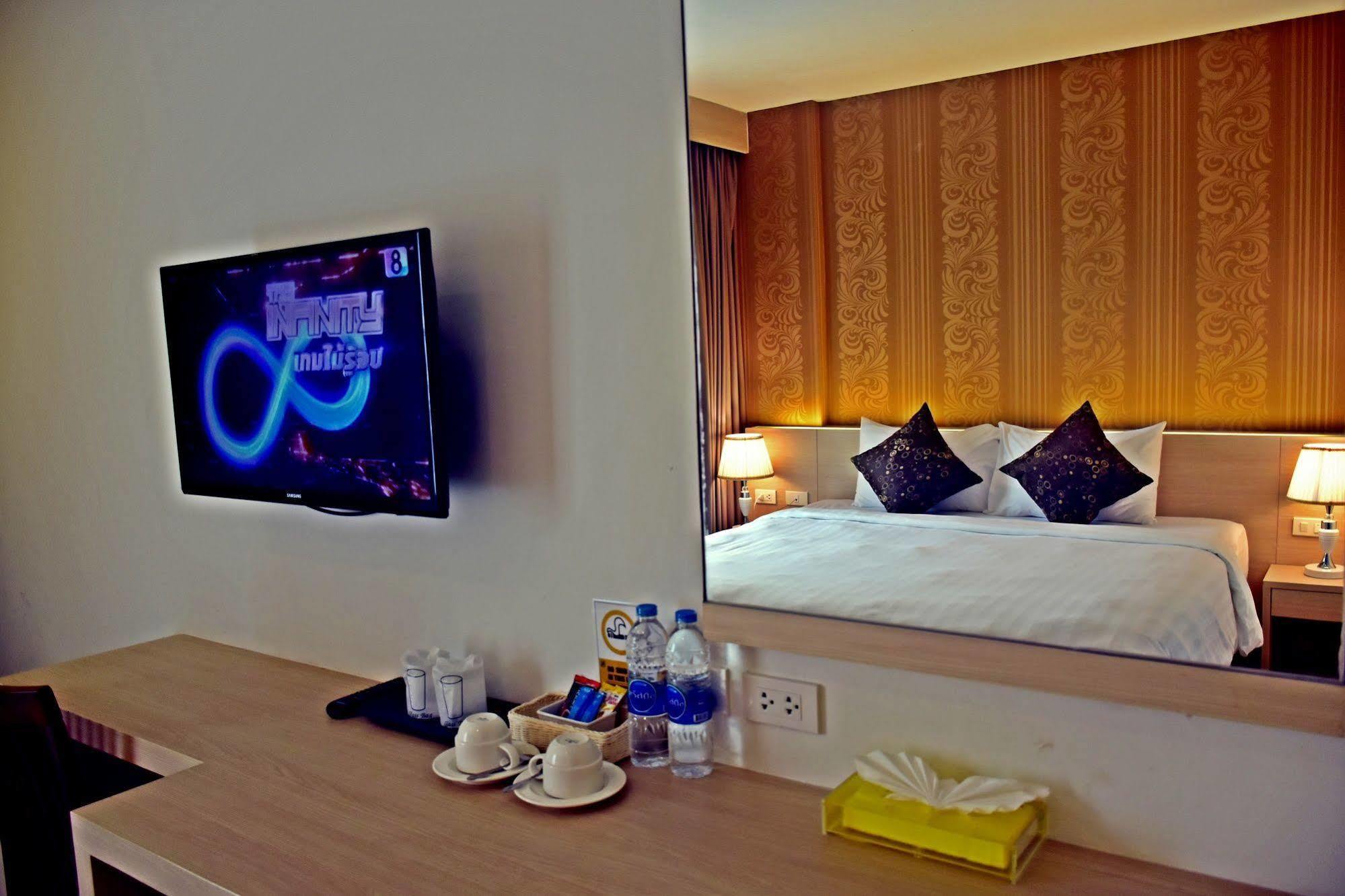 Ocean And Ole Patong Hotel Exteriér fotografie